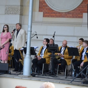 Koncert światowe przeboje na 1 maja w amfiteatrze świerklanieckiego parku 