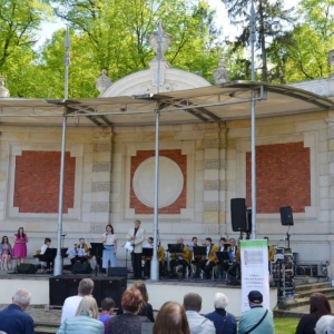 Koncert światowe przeboje na 1 maja w amfiteatrze świerklanieckiego parku 
