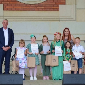 Uroczyste rozpoczęcie Finału Powiatowego Konkursu Piosenki Przyrodniczej i Ekologicznej oraz wręczenie podziękowań i nagród dla laureatów.