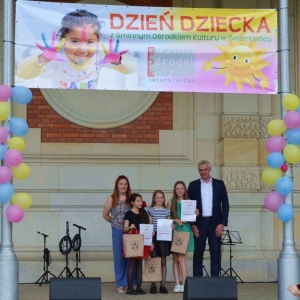 Uroczyste rozpoczęcie Finału Powiatowego Konkursu Piosenki Przyrodniczej i Ekologicznej oraz wręczenie podziękowań i nagród dla laureatów.