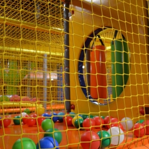 Trzeciego dnia dzieci pojechały do Figle Migle i Hula Kula w Tarnowskich Górach