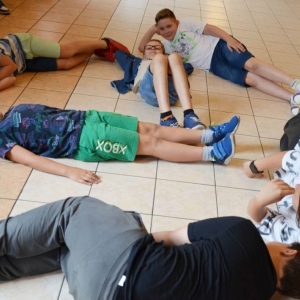 I dzień półkolonii był organizacyjny, zapoznawczy, pełen wspólnej zabawy w GOKu