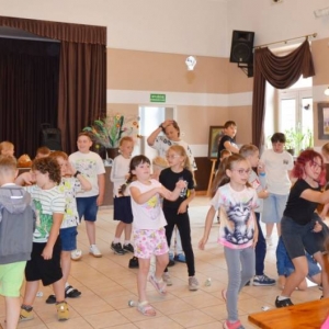 I dzień półkolonii był organizacyjny, zapoznawczy, pełen wspólnej zabawy w GOKu