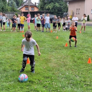 W piątek ostatniego dnia III turnusu dzieci odwiedziły nakielskich Strażaków oraz wzięły udział w zawodach sportowych na ORLE w Nakle Śląskim