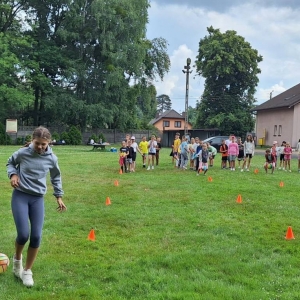 W piątek ostatniego dnia III turnusu dzieci odwiedziły nakielskich Strażaków oraz wzięły udział w zawodach sportowych na ORLE w Nakle Śląskim