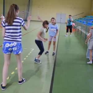 W piątek ostatniego dnia IV turnusu dzieci odwiedziły nakielskich Strażaków oraz wzięły udział w zawodach sportowych w hali sportowe w Nakle Śląskim