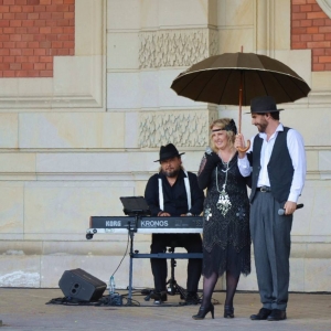Koncert letni w świerklanieckim parku, podczas którego wystąpił zespół Winyl Band