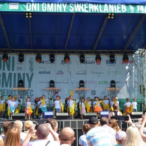 Blok artystyczny dzieci i młodzieży przedszkoli i szkół gminnych