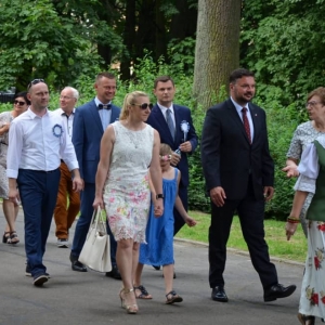 Zdjęcie przedstawia uczestników wydarzenia VI Dni Gminy Świerklaniec 